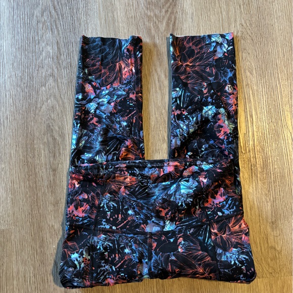 Lululemon Fast & Free Crop II - Picture 11 of 11